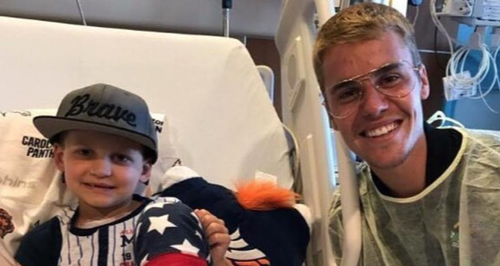 Justin Bieber Makes A Surprise Visit To A Children's Hospital Justin Bieber Makes A Surprise Visit To A Children's Hospital