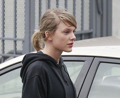 Taylor Swift Without Make Up! - Bare-Naked Ladies: Stars Without Makeup ...